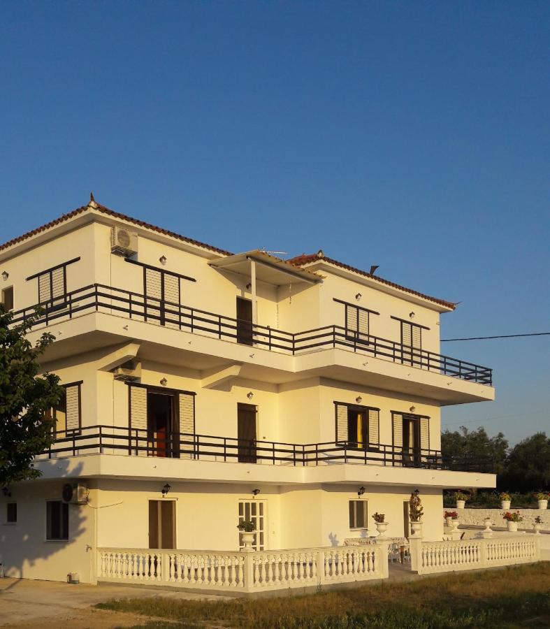 Kypseli Farmhouse Ferienhaus *